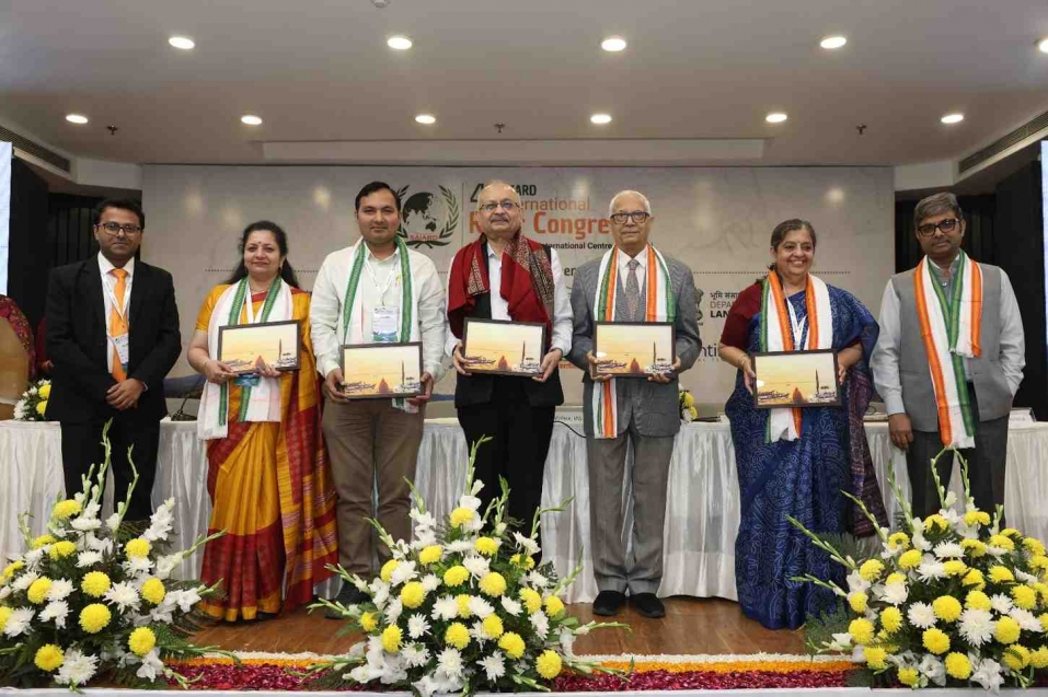 नदियों के अधिकार और सतत् विकास की दिशा में वैश्विक भागीदारी की अपील